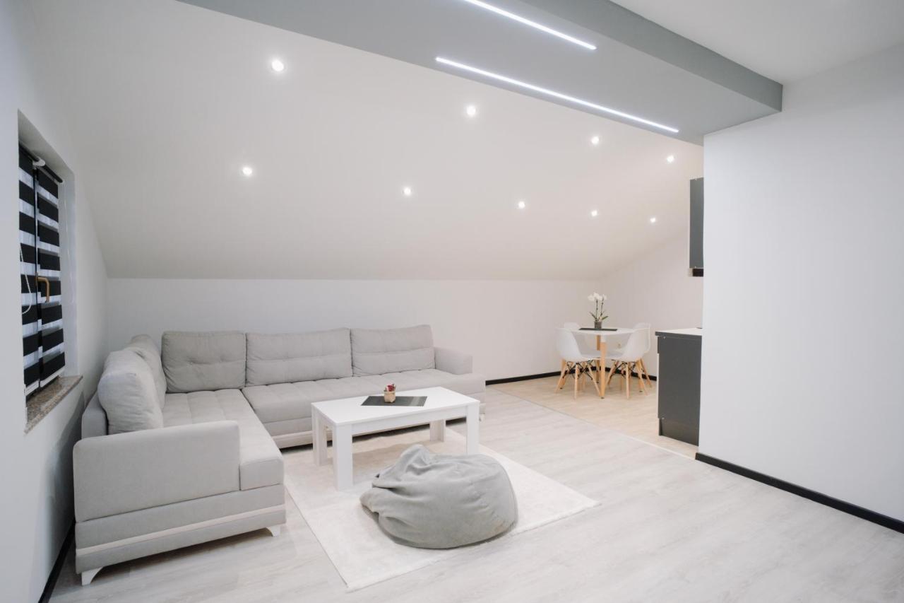 מוסטר Apartman Amina מראה חיצוני תמונה