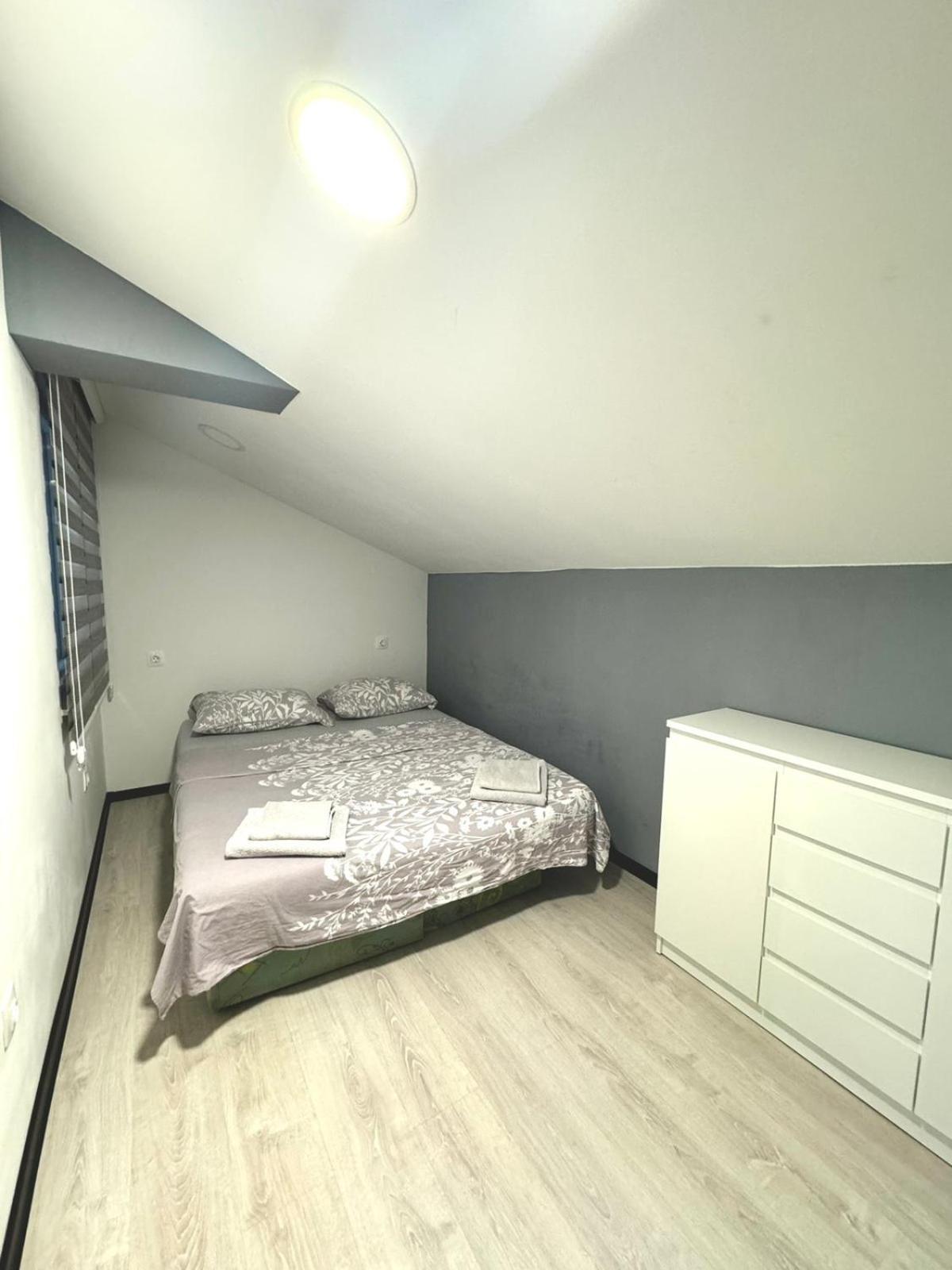 מוסטר Apartman Amina מראה חיצוני תמונה